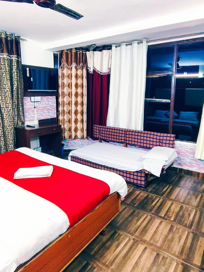 Hotel Holiday Dalhousie - Near Ghandhi Chowk Mall Road Esterno foto